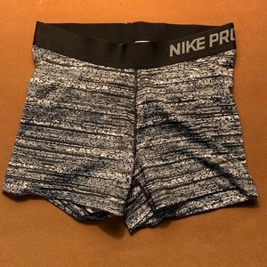 Nike Pros Patterned Shorts
